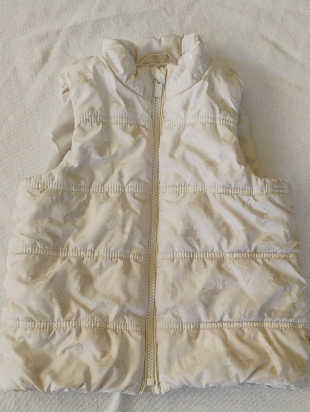 GAP Cream With Unicorns Quilted Puffer Vest for Kids 4years